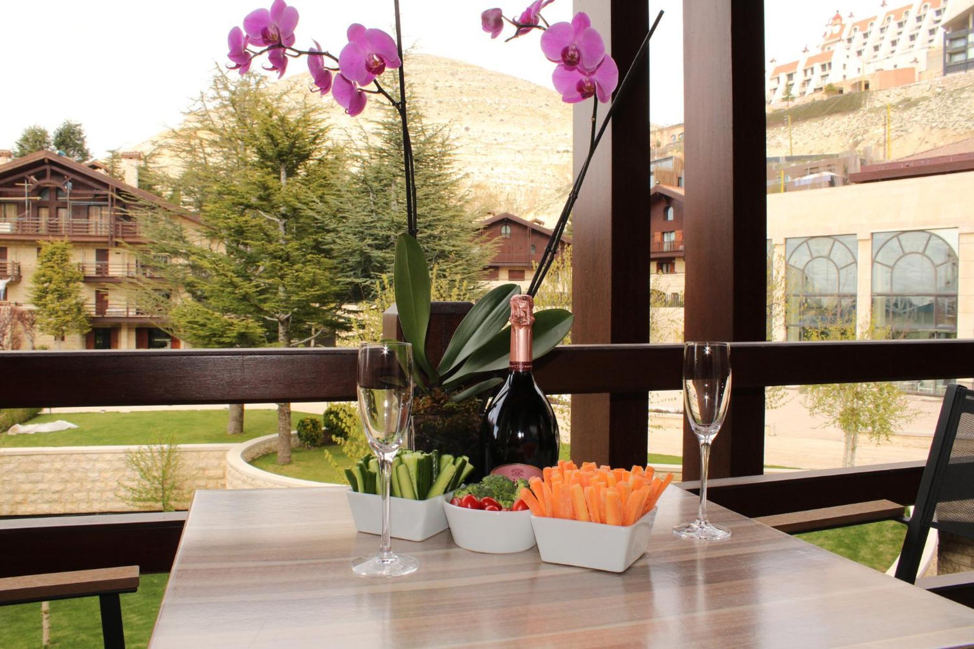 Intercontinental Mzaar Lebanon Mountain Resort & Spa By Ihg Mzaar Kfardebian Ngoại thất bức ảnh