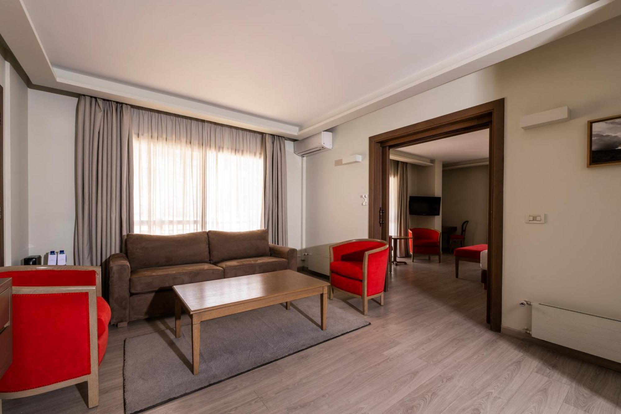 Intercontinental Mzaar Lebanon Mountain Resort & Spa By Ihg Mzaar Kfardebian Ngoại thất bức ảnh