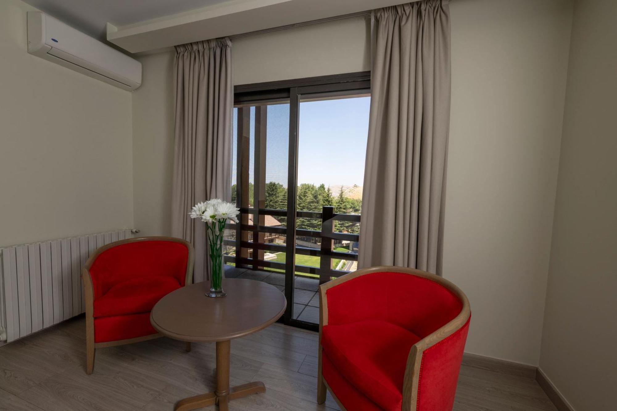 Intercontinental Mzaar Lebanon Mountain Resort & Spa By Ihg Mzaar Kfardebian Ngoại thất bức ảnh